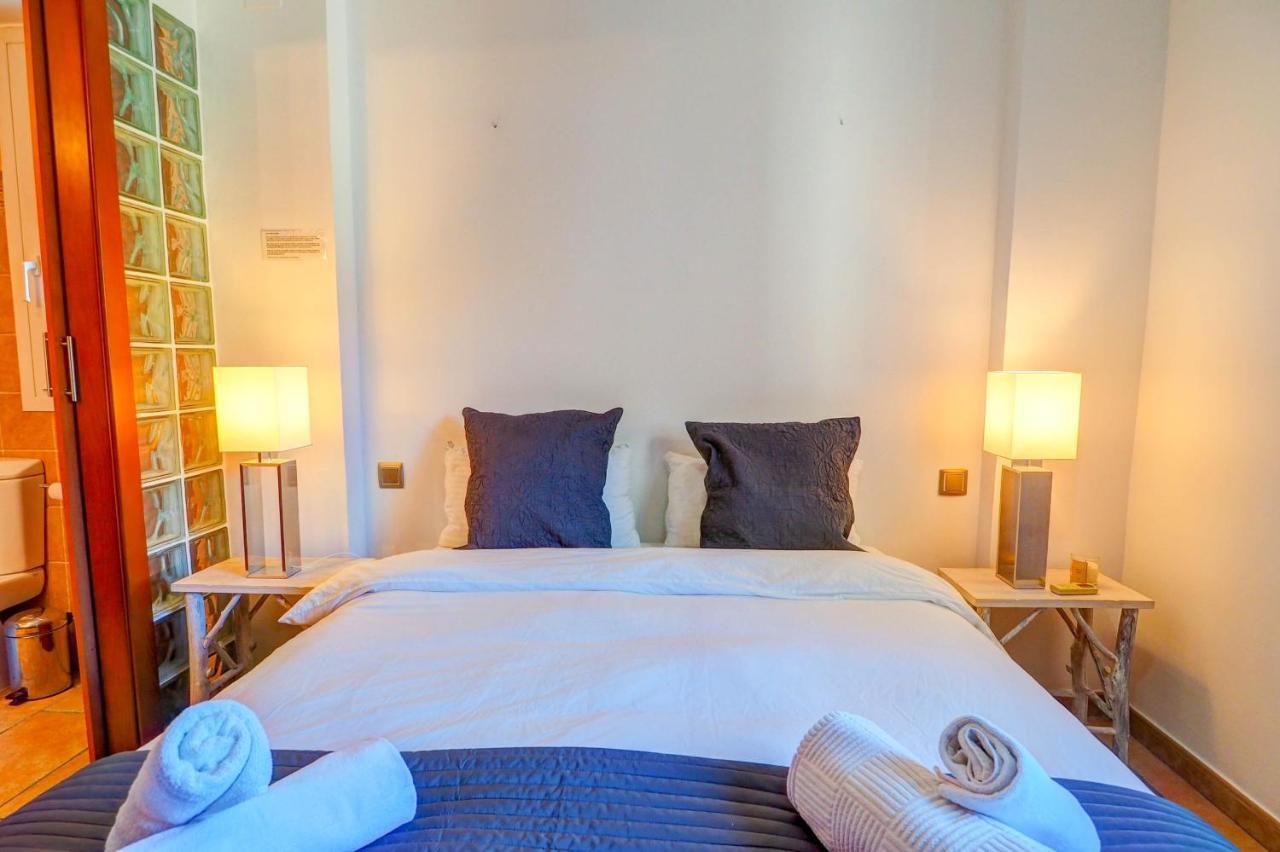 La Marina Sea Front By Hello Homes Sitges Ngoại thất bức ảnh